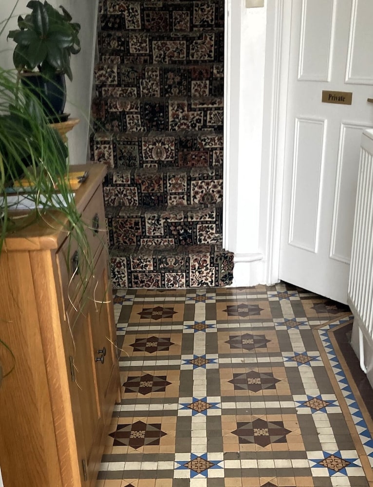 Donnington Guest House 3/40