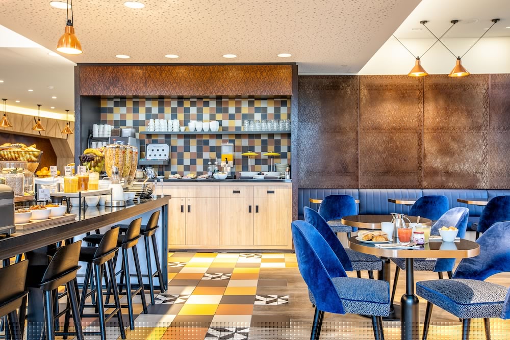 Mercure Paris Gennevilliers 67/76