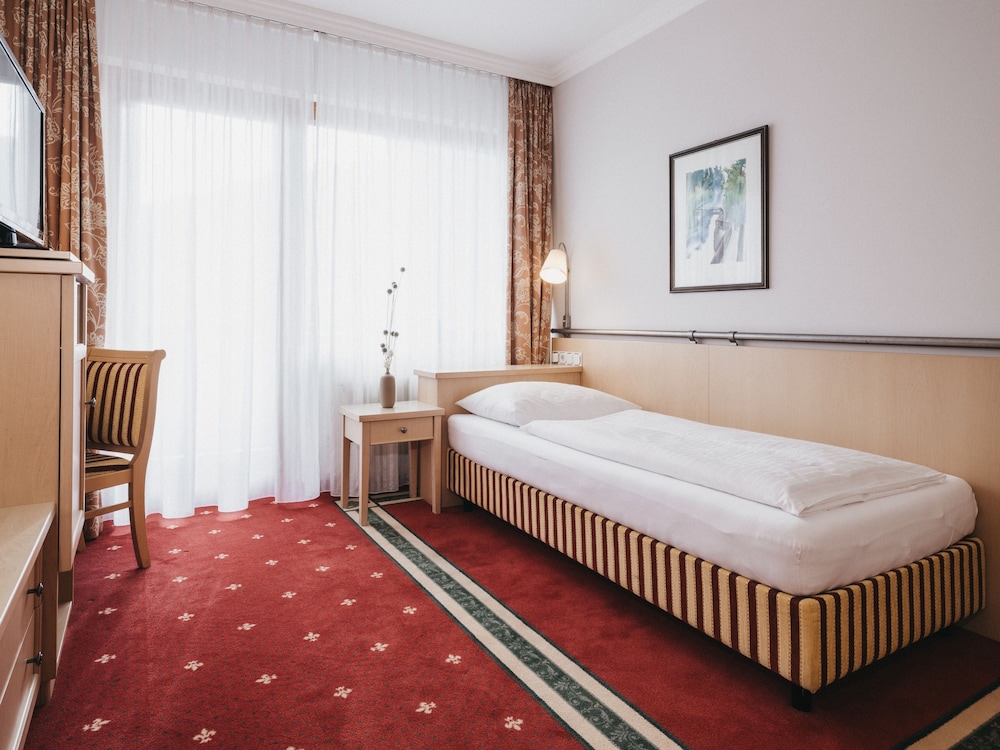 SPORTHOTEL ROYER 10/59
