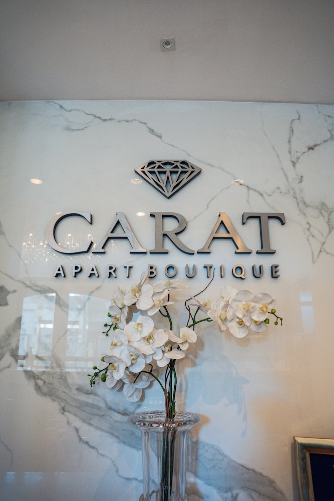 Carat Apart Boutique 8/49