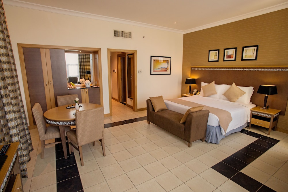 Copthorne Al Jahra Hotel & Resort 19/76