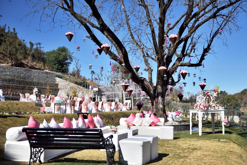 Jw Marriott Mussoorie Walnut Grove Resort Spa 44/52