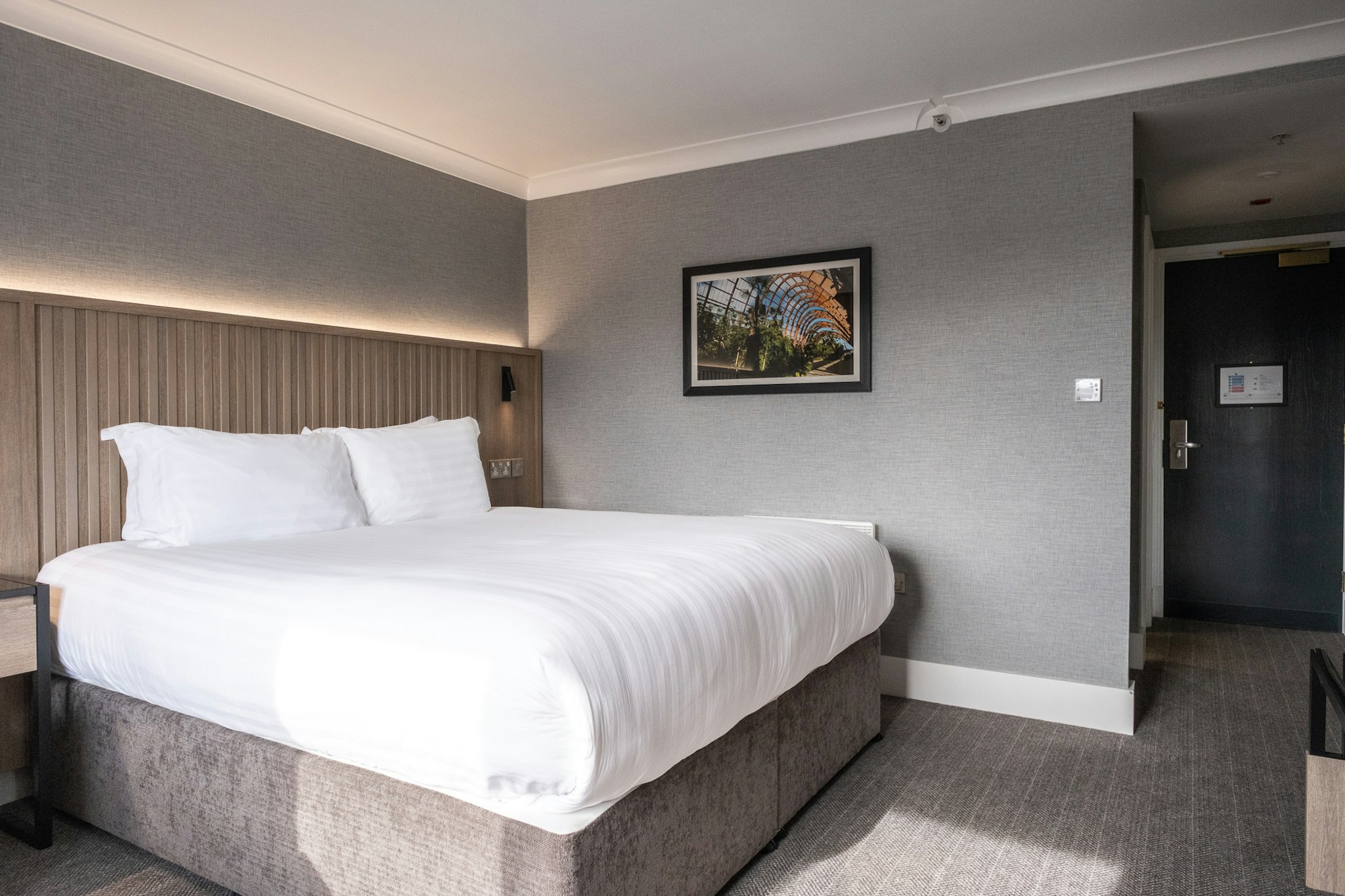 STANDARD, KING BED