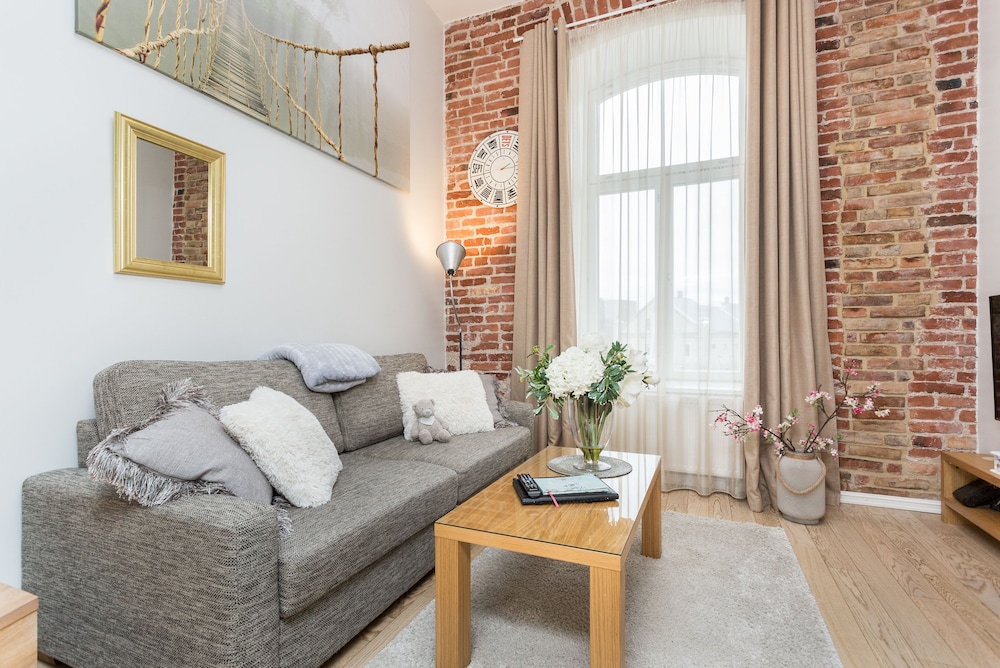 Angleterre Apartments 30/50
