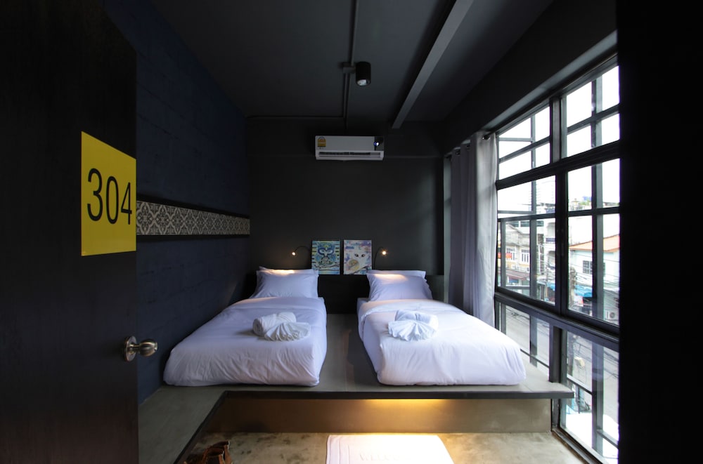 Fulfill Phuket Hostel 11/42