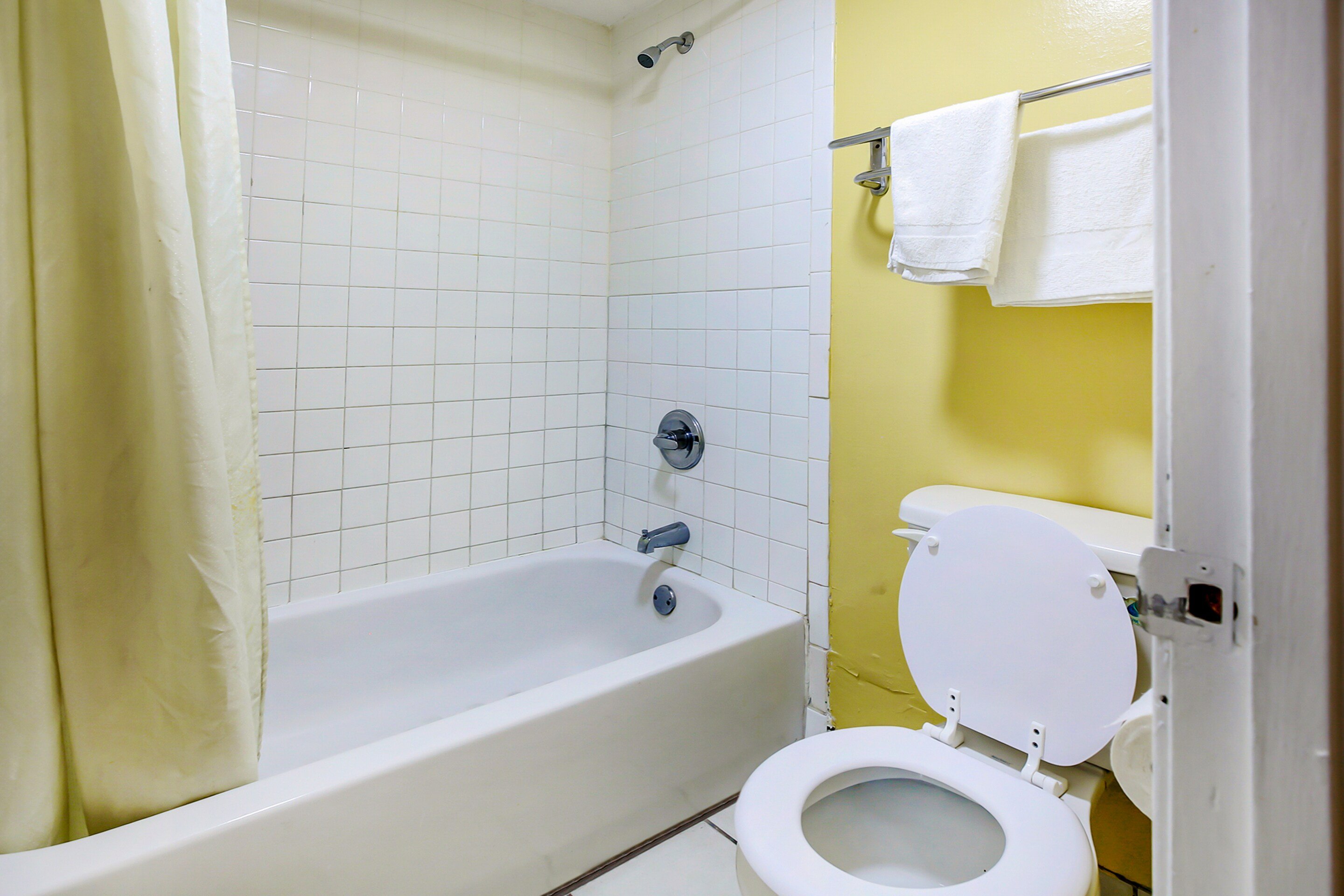 غرفة بسرير كينج لغير المدخنين، OYO Hotel Jackson South I-55 3/4