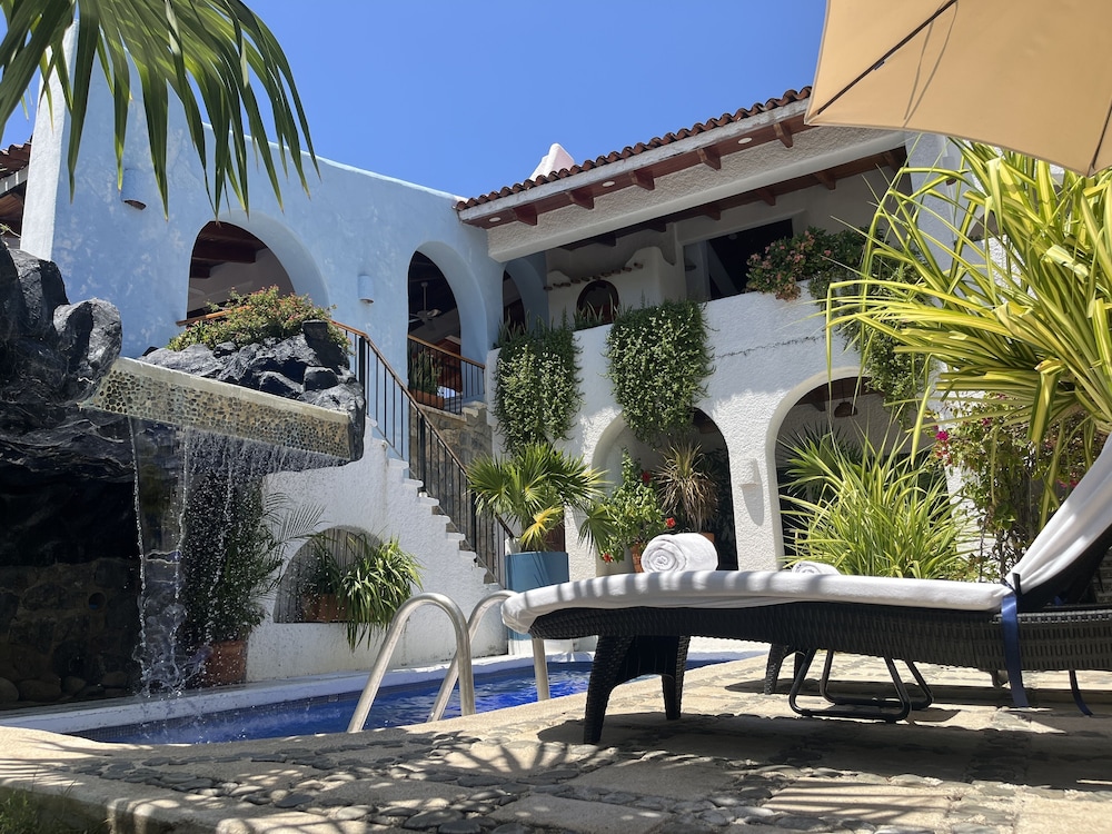 Villa De La Roca 34/56