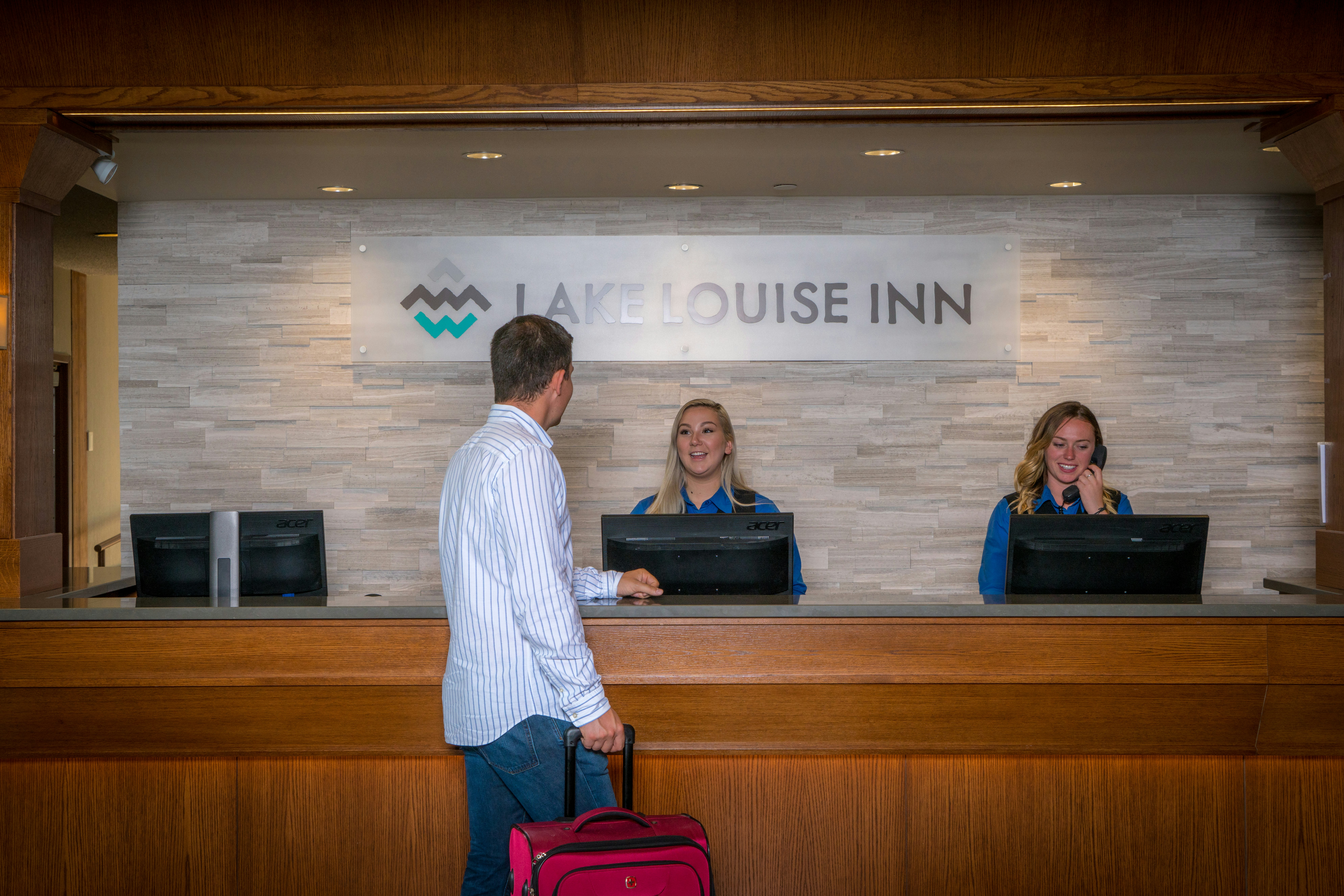 Lake Louise Inn 8/72