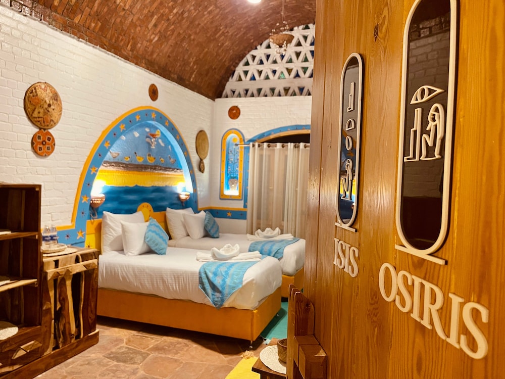Kato Dool Nubian House 13/60