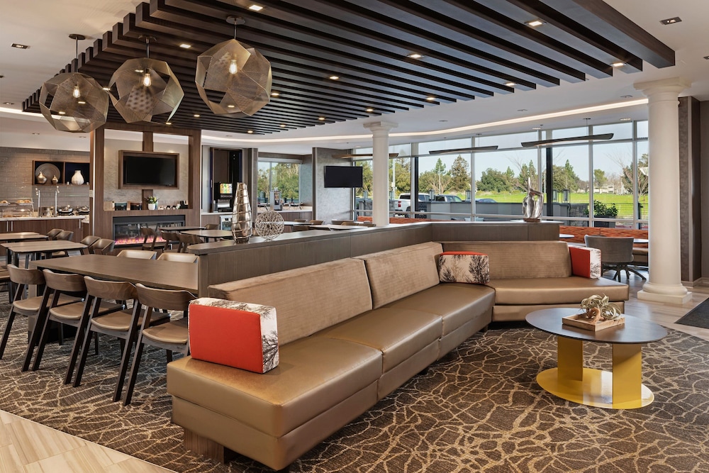 SpringHill Suites by Marriott West Sacramento 22/44