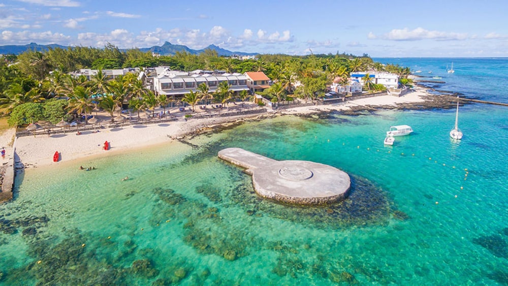 Le Peninsula Bay Beach Resort & Spa 39/50