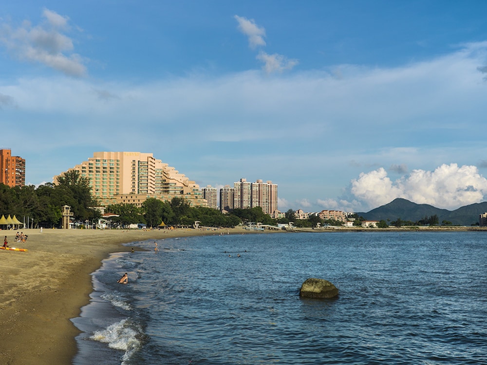 Gold Coast Hotel Hong Kong 55/64