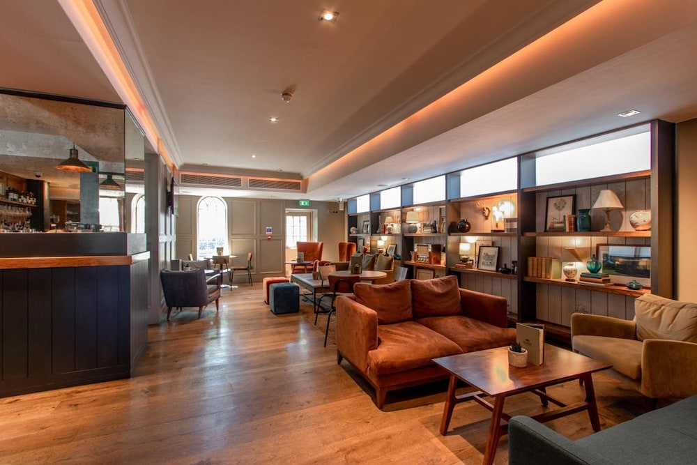 The Raeburn 27/37