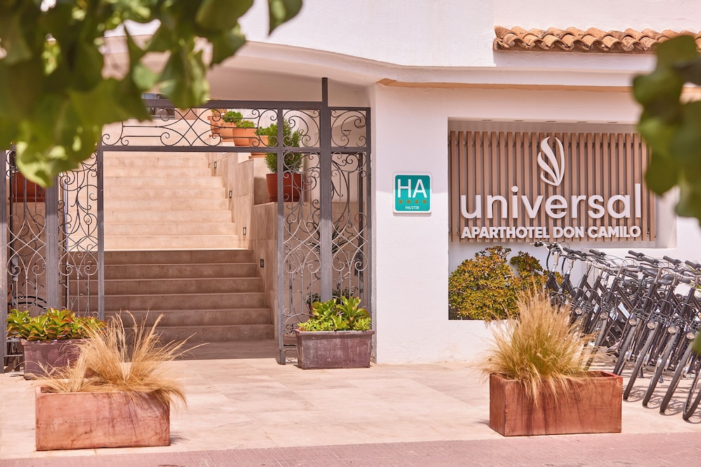 Universal Don Camilo Aparthotel 9/71