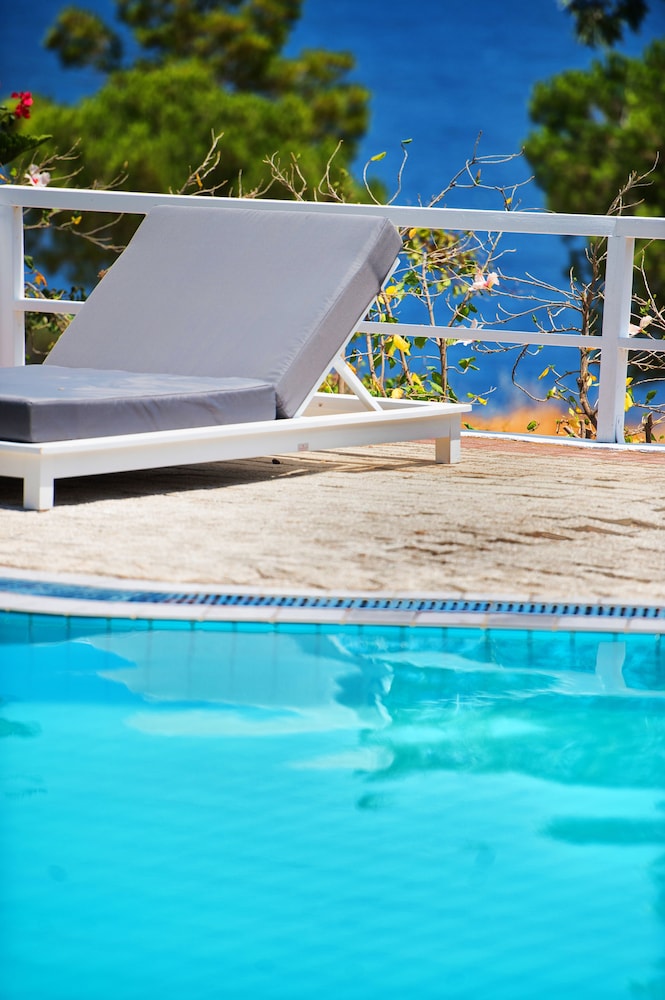 Akra Morea Hotel and Residences 9/48