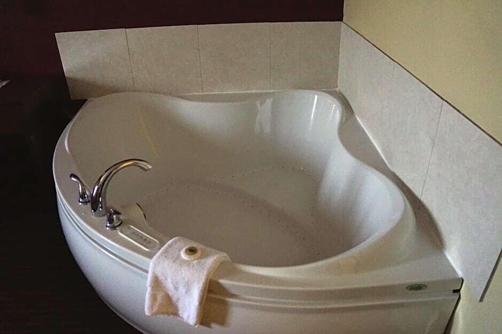 Country Inn & Suites by Radisson, Pickerington, OH 20/47