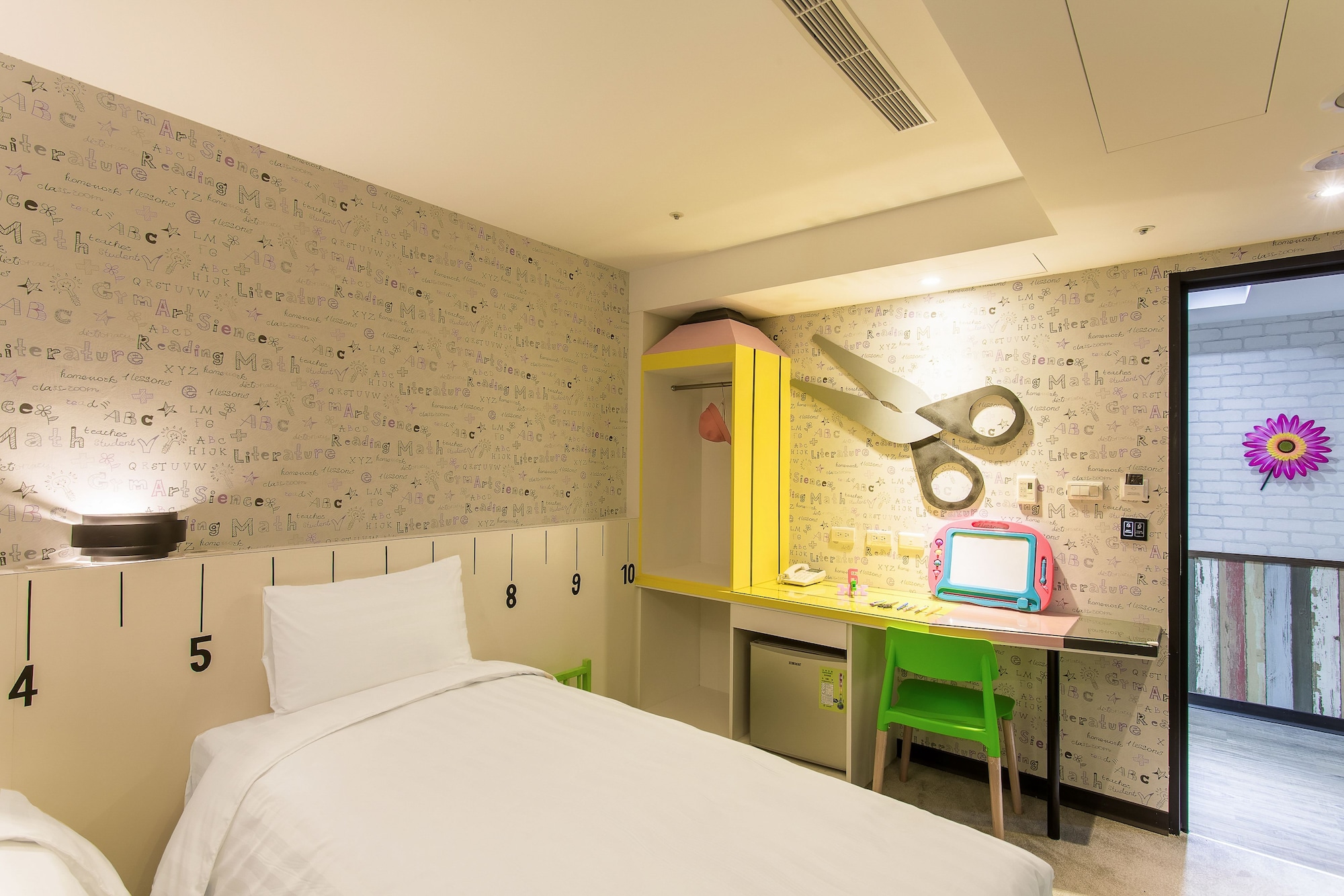 STAR, TWIN BEDS