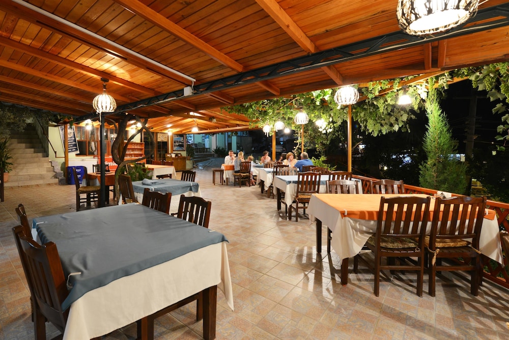 St. Nicholas Pension 24/50