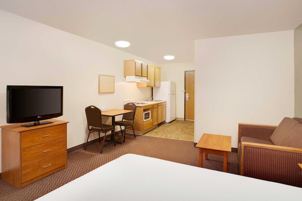 WoodSpring Suites Chesapeake-Norfolk South 26/51