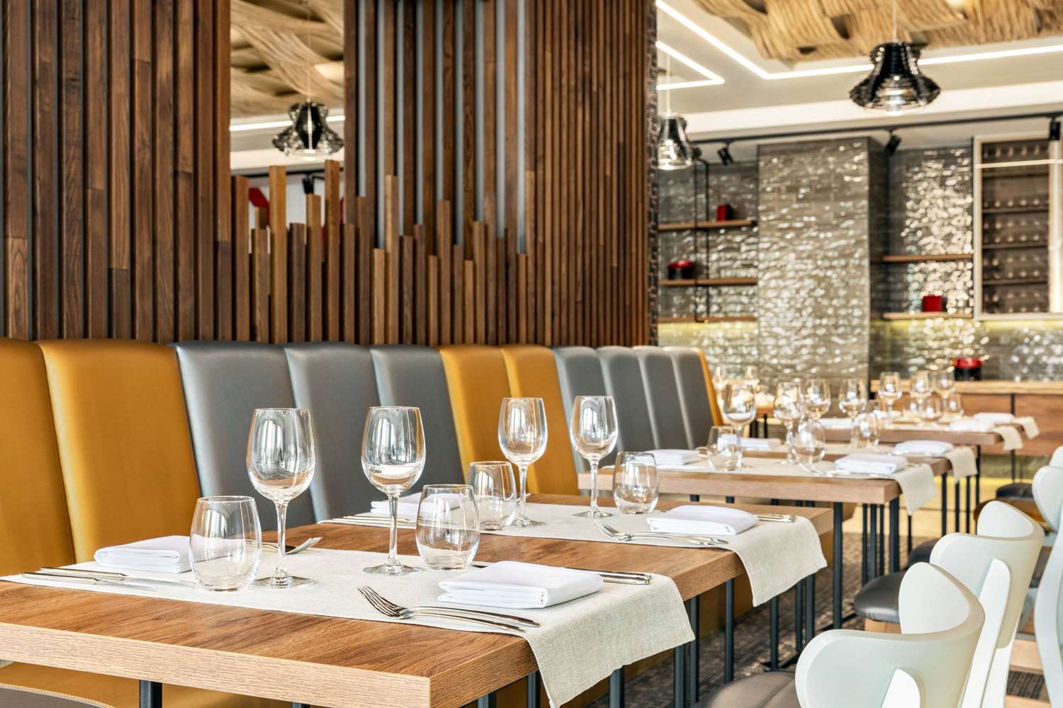 Ramada By Wyndham Ramnicu Valcea 33/52