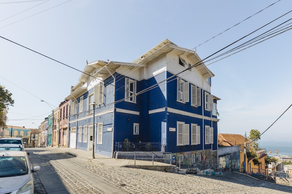 CasaBlu Hotel 2/46