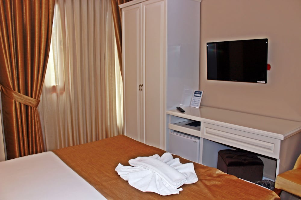 Feza Otel 34/64