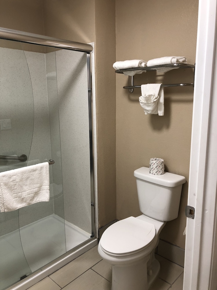 Casa Royal Inn 30/30