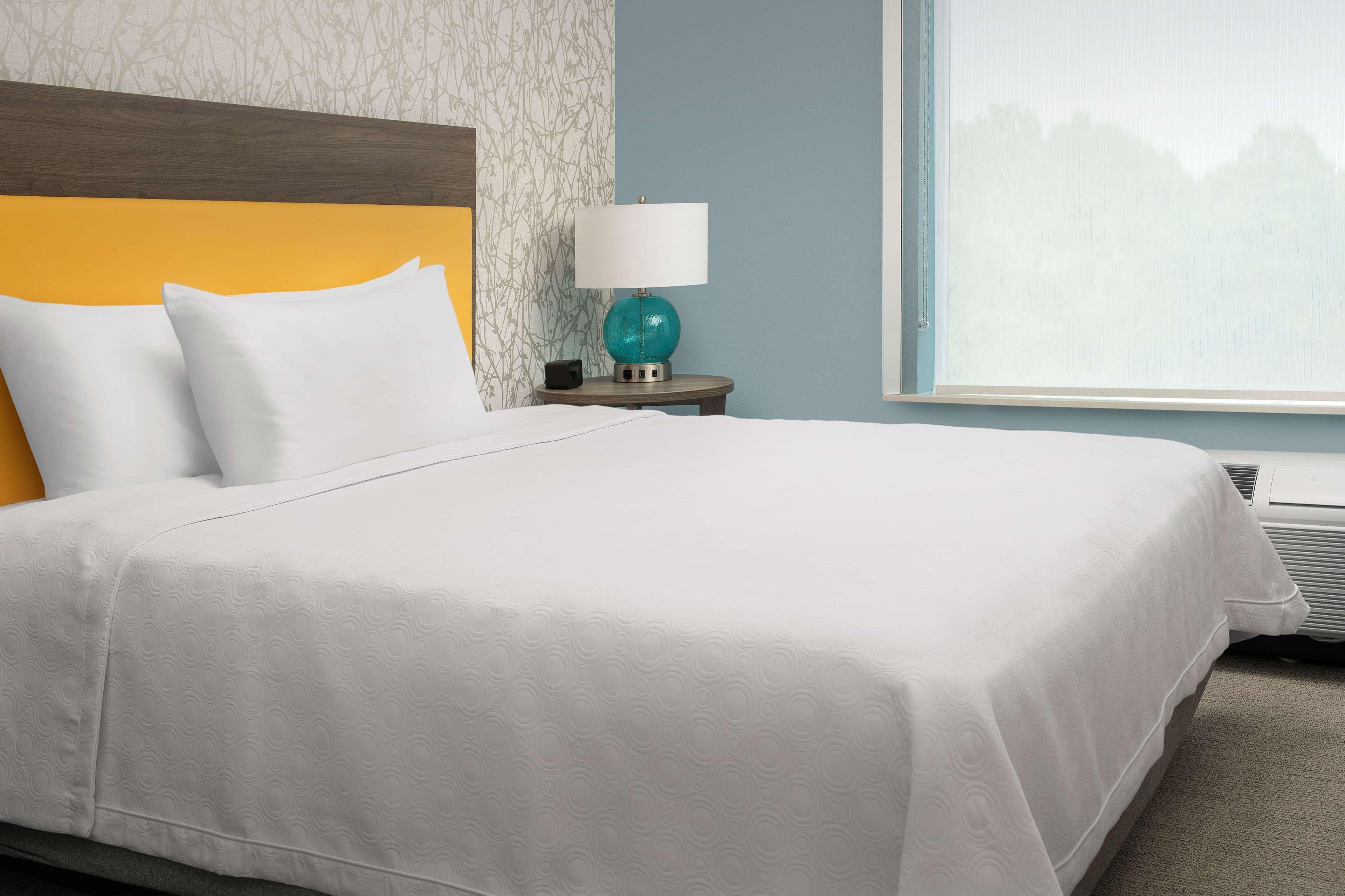 STUDIO, SUITE, KING BED, ACCESSIBLE