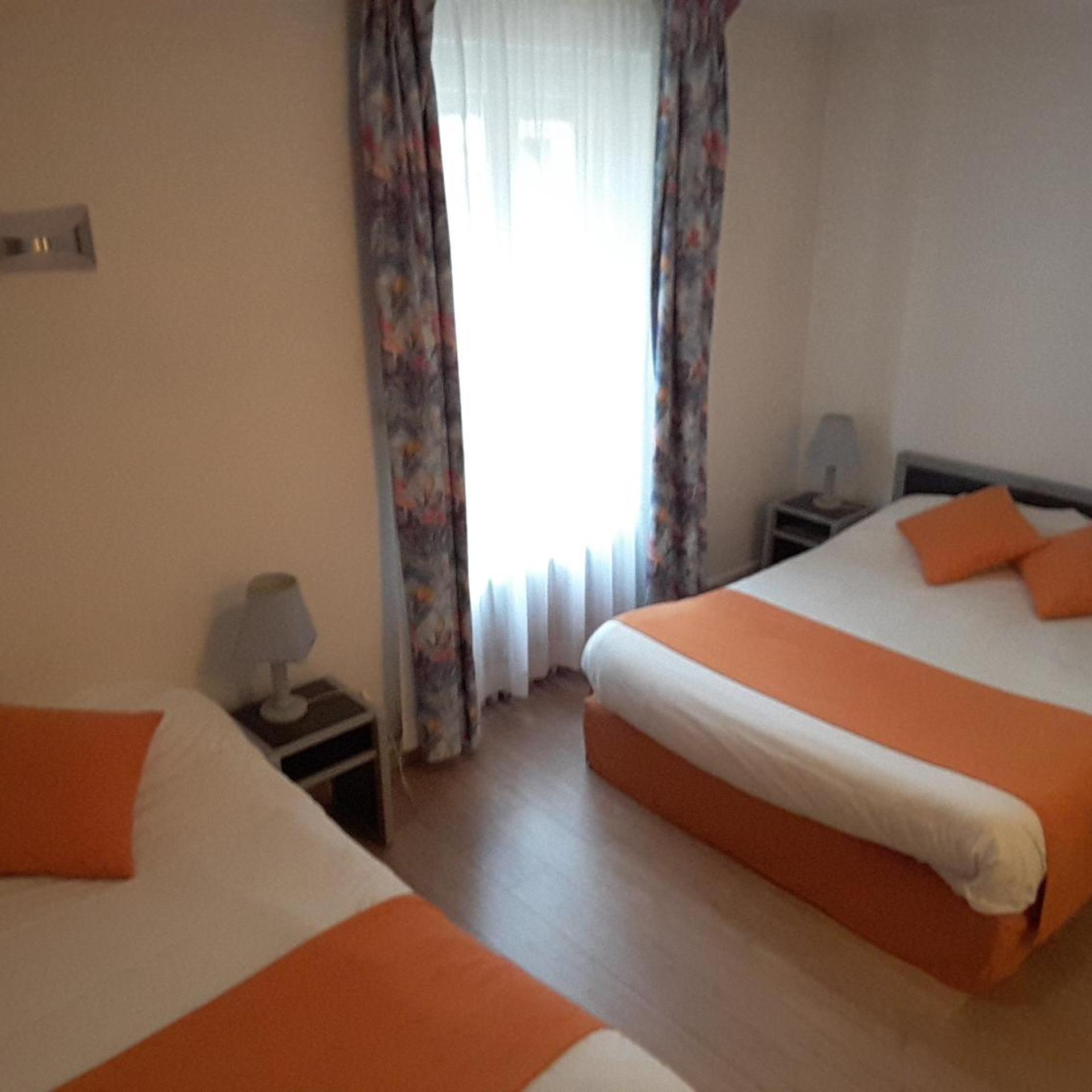 Logis de la Barque (ex Hotel De La Barque) 15/42