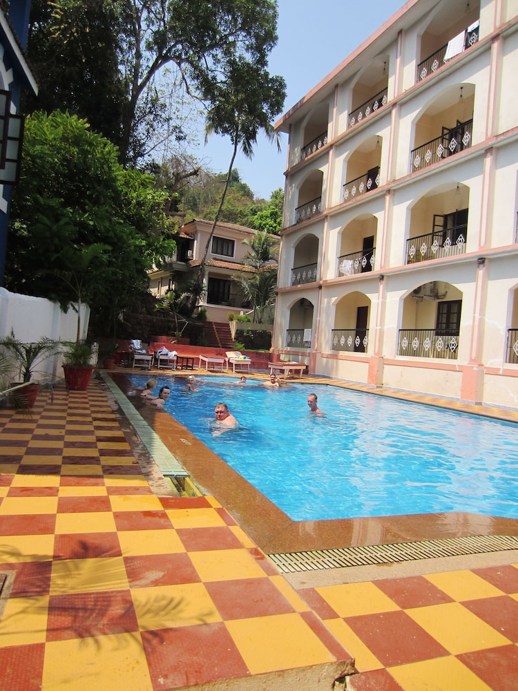 RIVERSIDE REGENCY RESORT 9/37