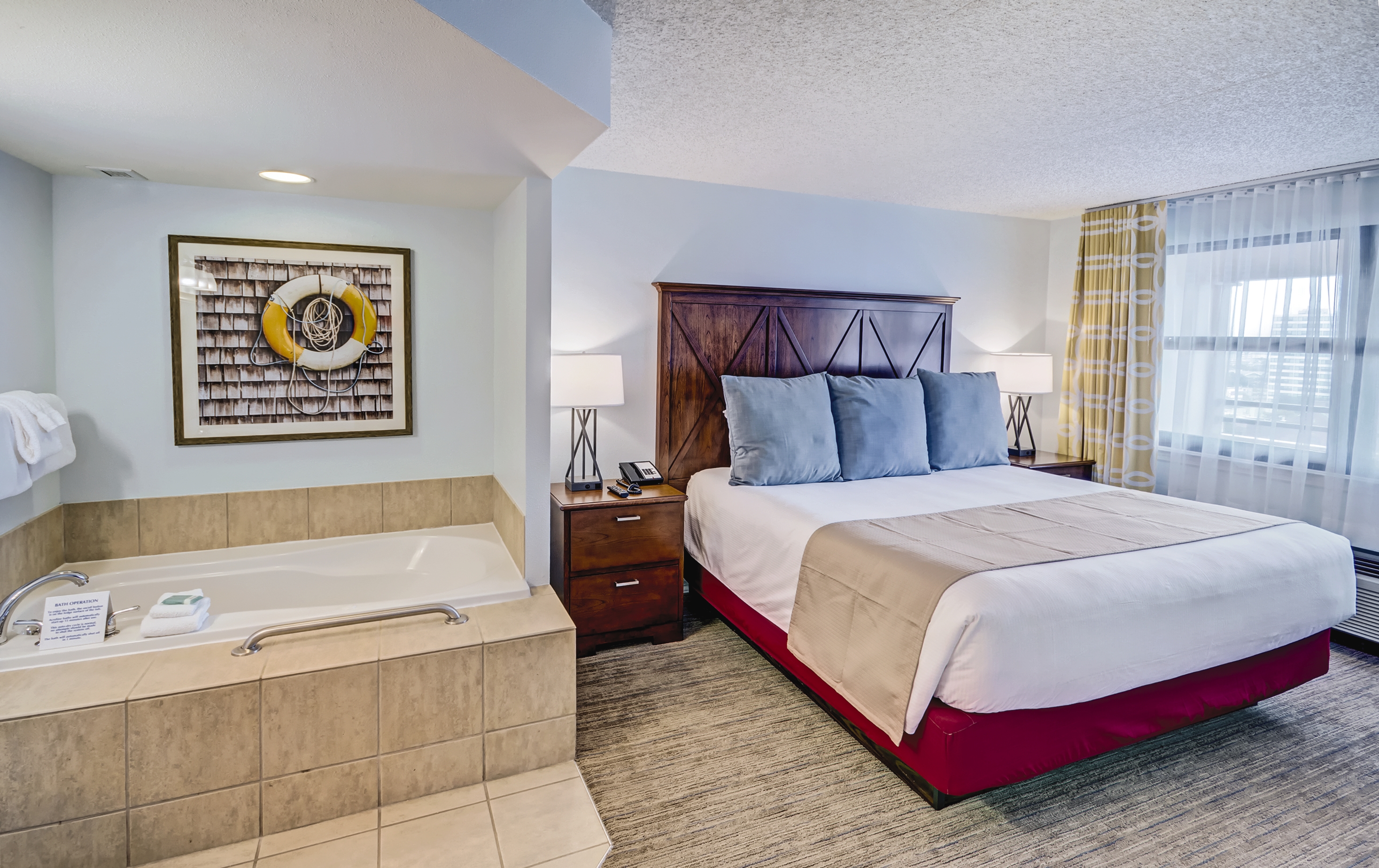 1 BEDROOM, DELUXE