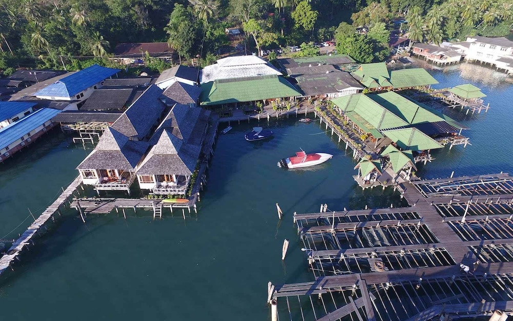 Salakphet Resort 59/71