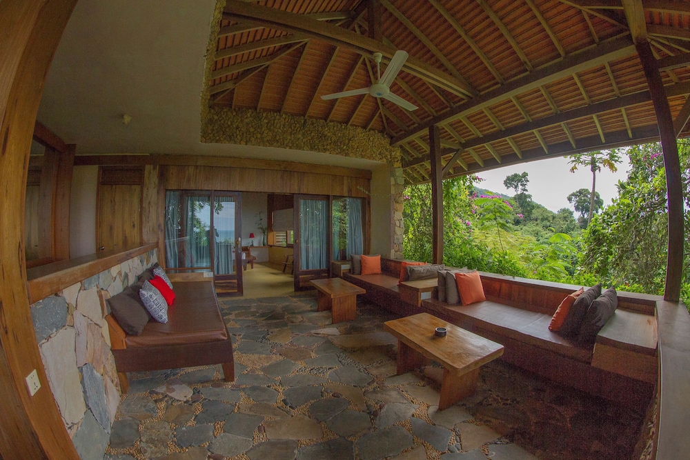 Veranda Natural Resort 50/72