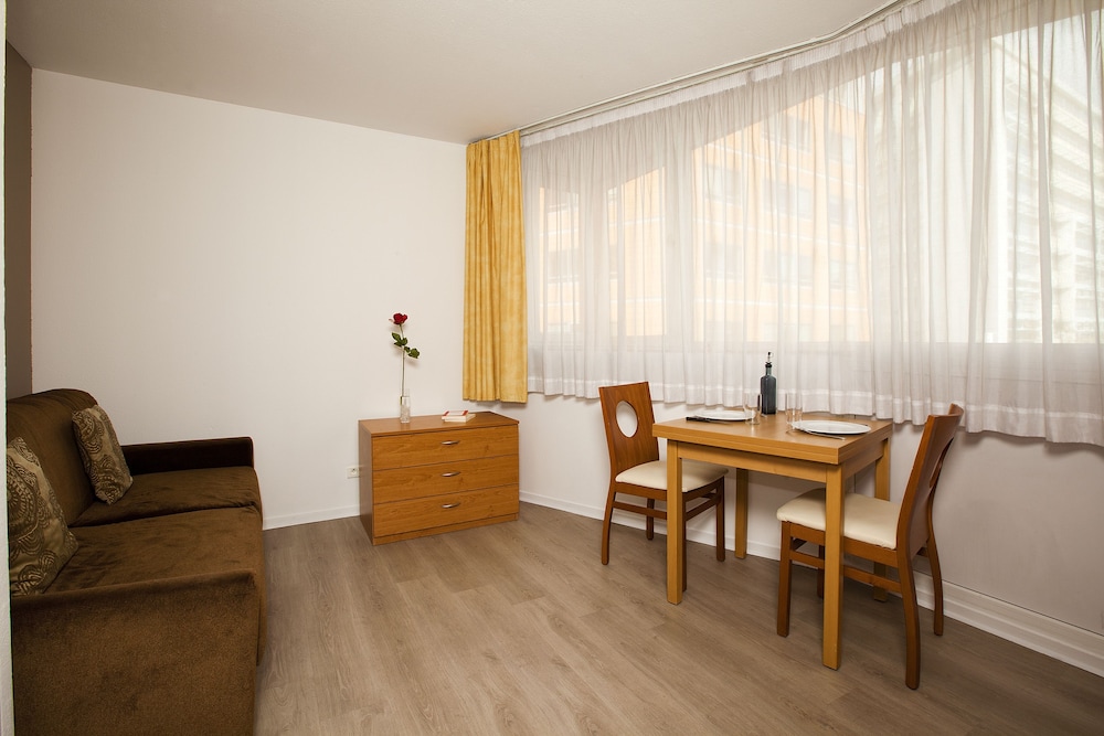Apts Sejours Et Affaires Montreuil 40/45