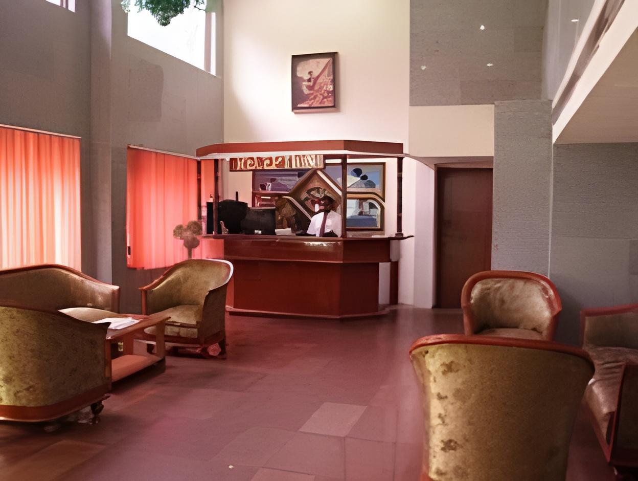 HOTEL GOUTHAM MANOR 10/25