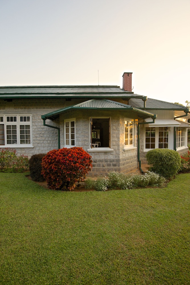 Mountbatten Bungalow 35/50