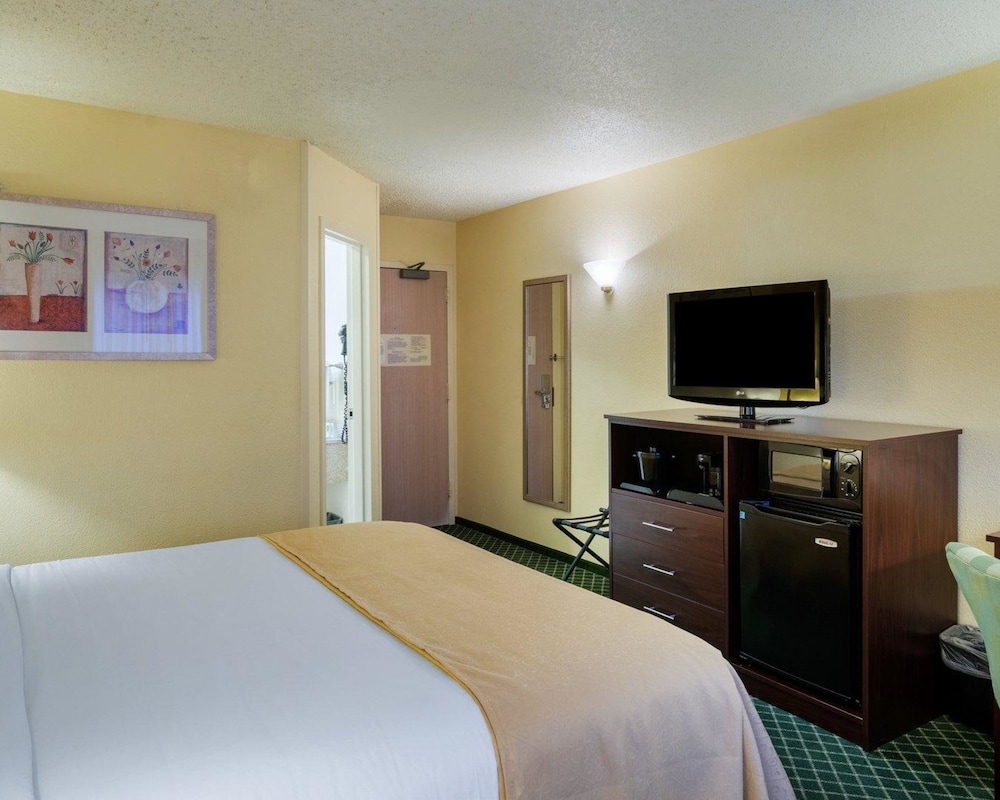 Quality Inn Newark 15/36