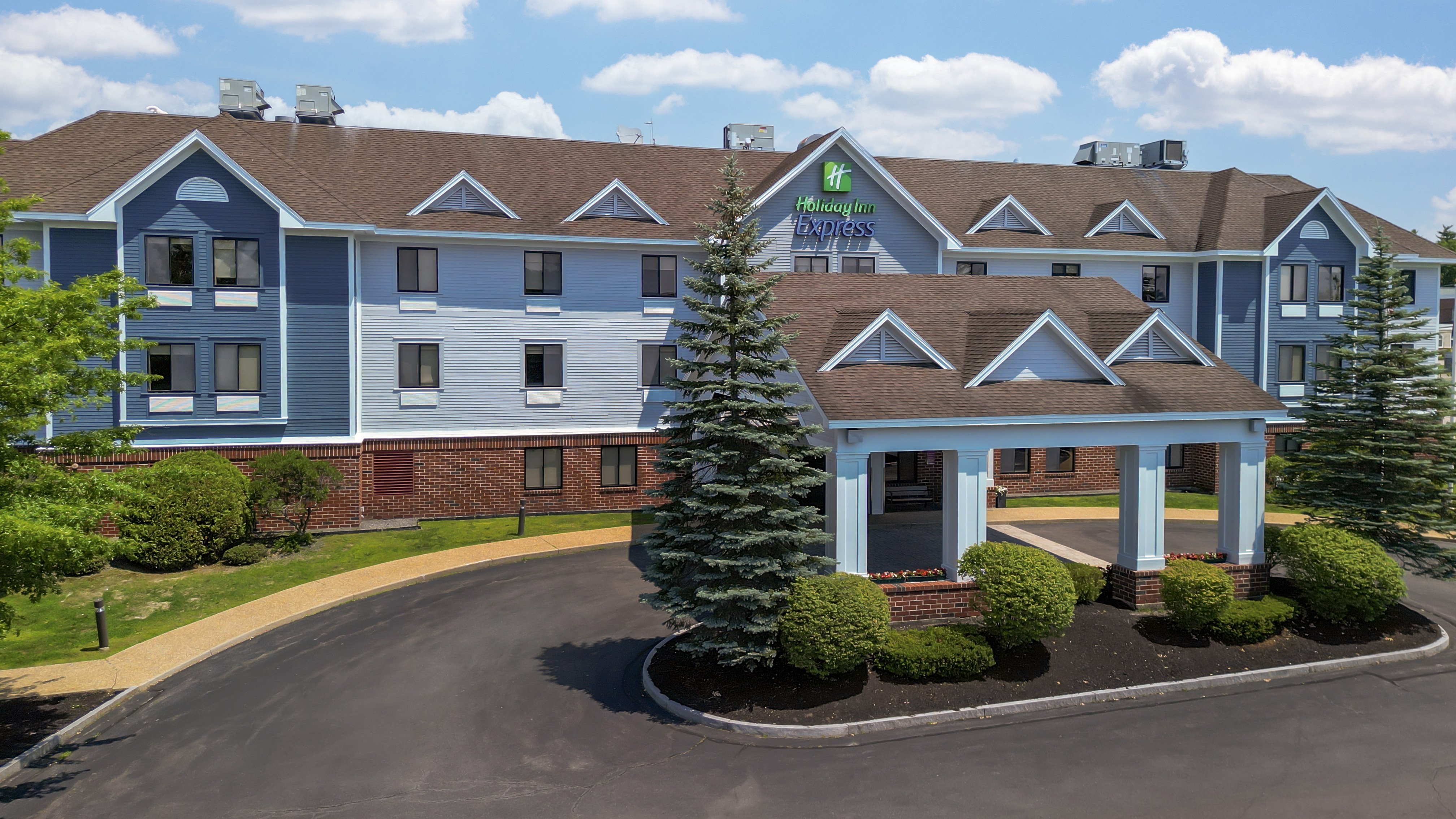 Holiday Inn Express Biddeford 50/50