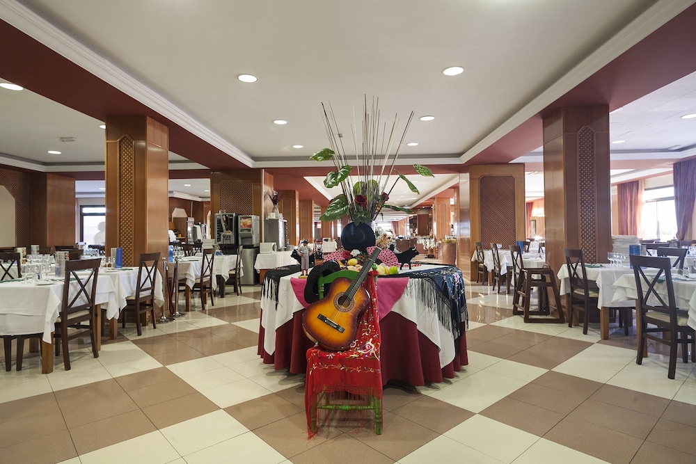 Best Triton Hotel 58/72