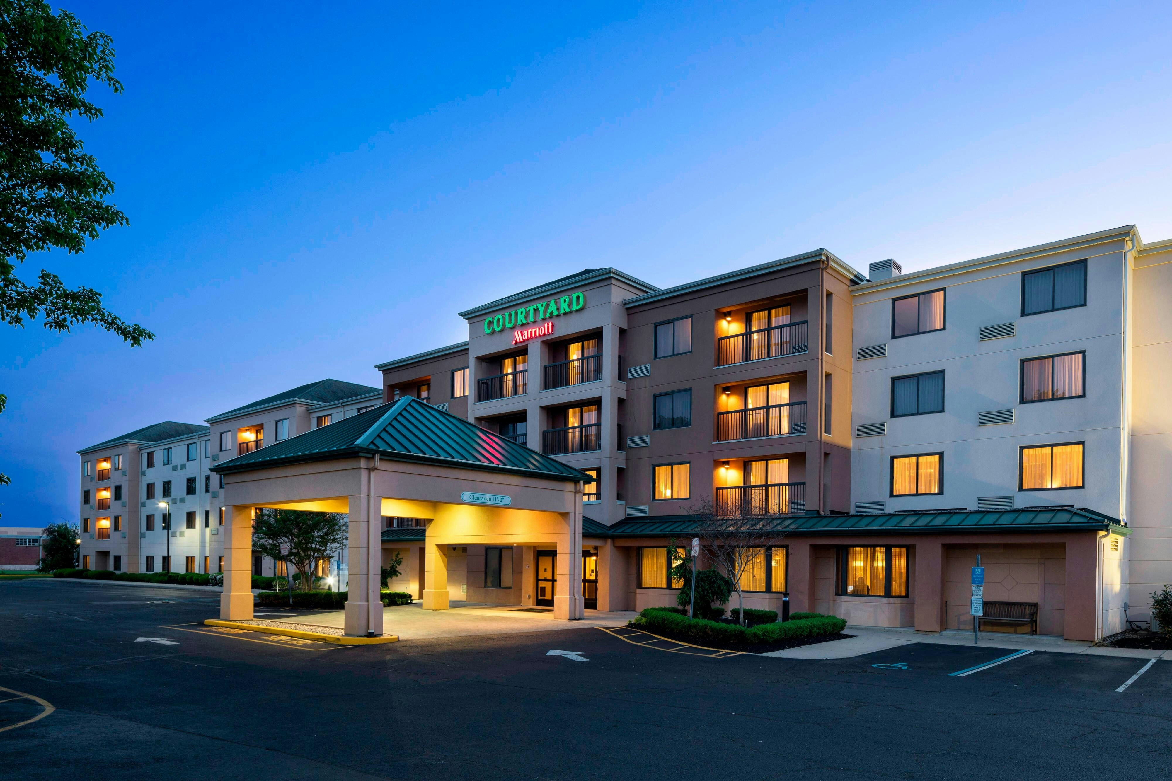 Courtyard Cranbury South Brunswick 2/49