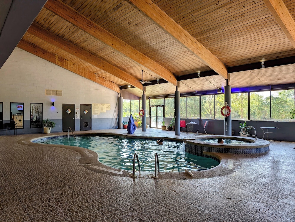 Travelodge by Wyndham Enid 18/40