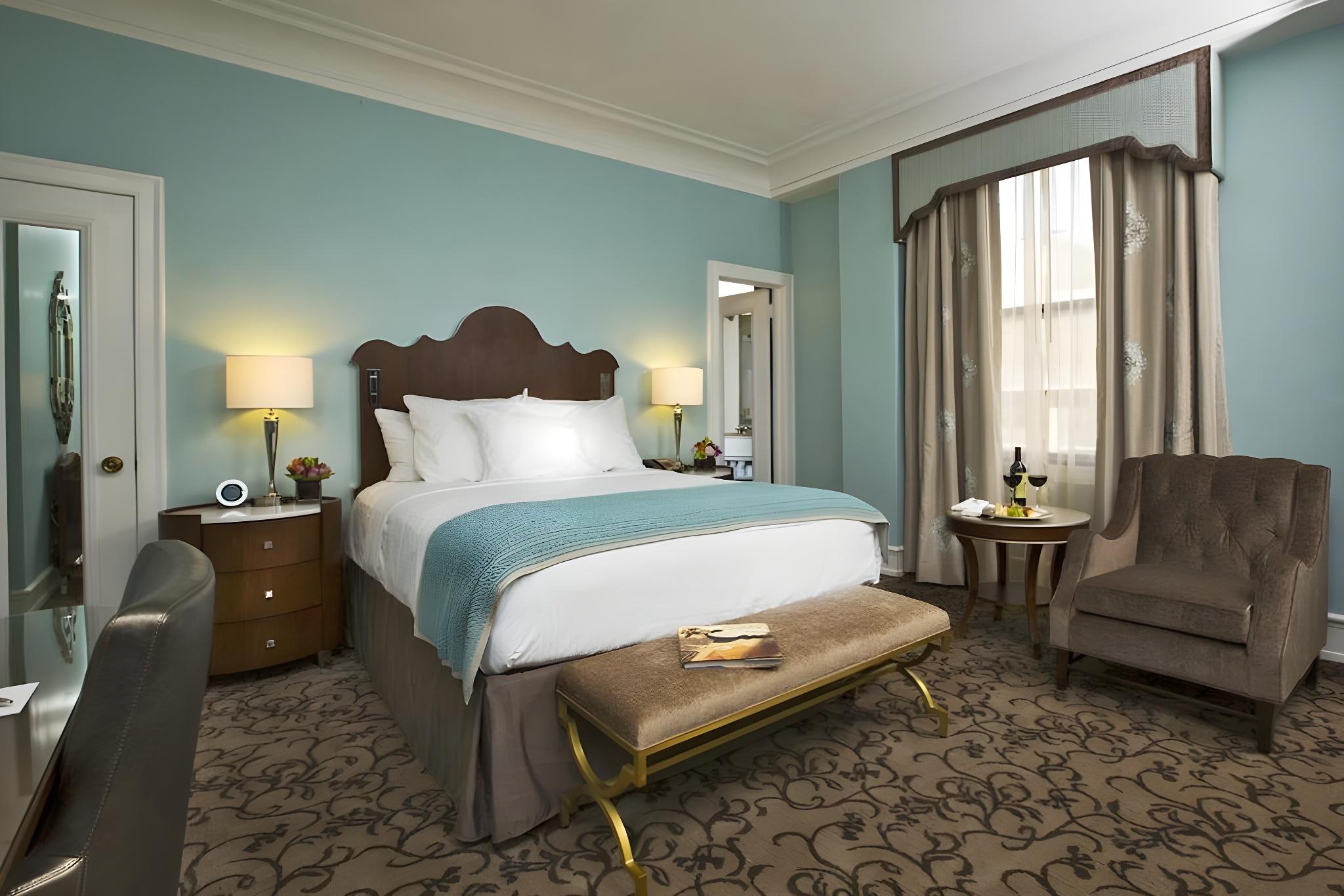 TRADITIONAL, QUEEN BED