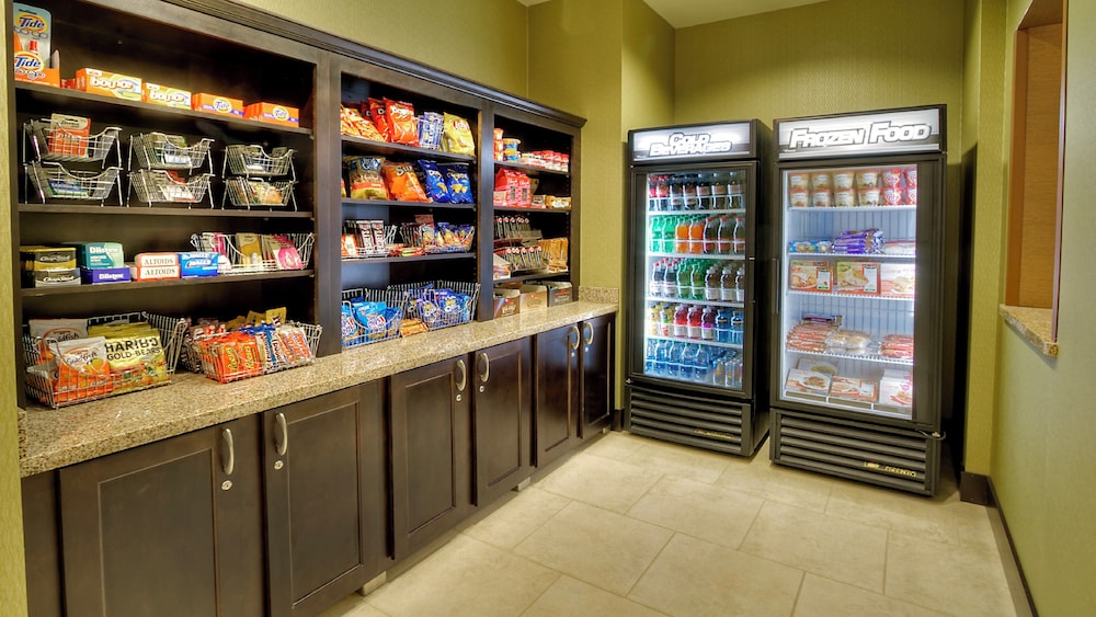 Holiday Inn Express Suites Pittsburgh Sw Southpointe 34/72