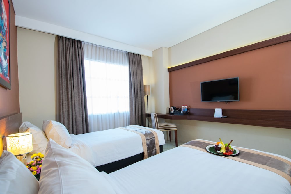 Noormans Hotel Semarang 24/69