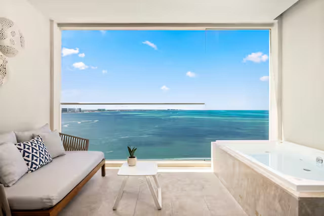 Amare Cancun Adults Only All-Inclusive Resort, Curio by Hilton 20/20