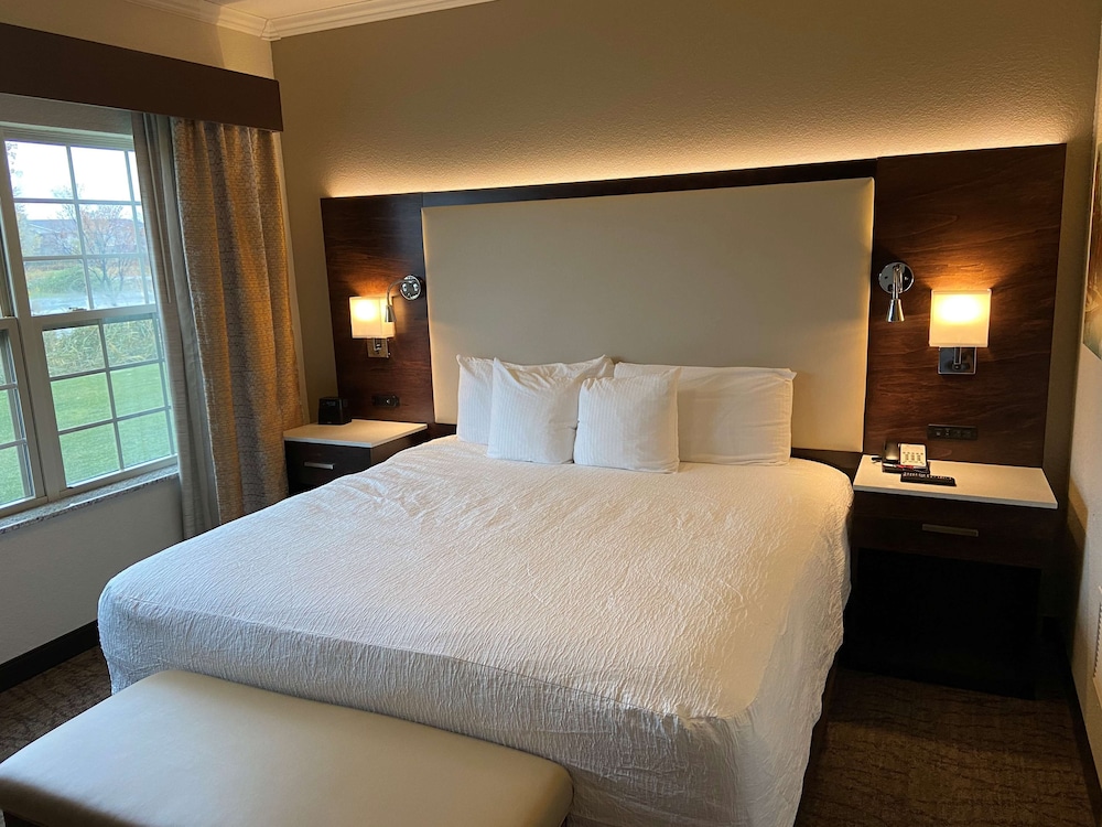 Best Western Premier Bridgewood Resort Hotel 9/60