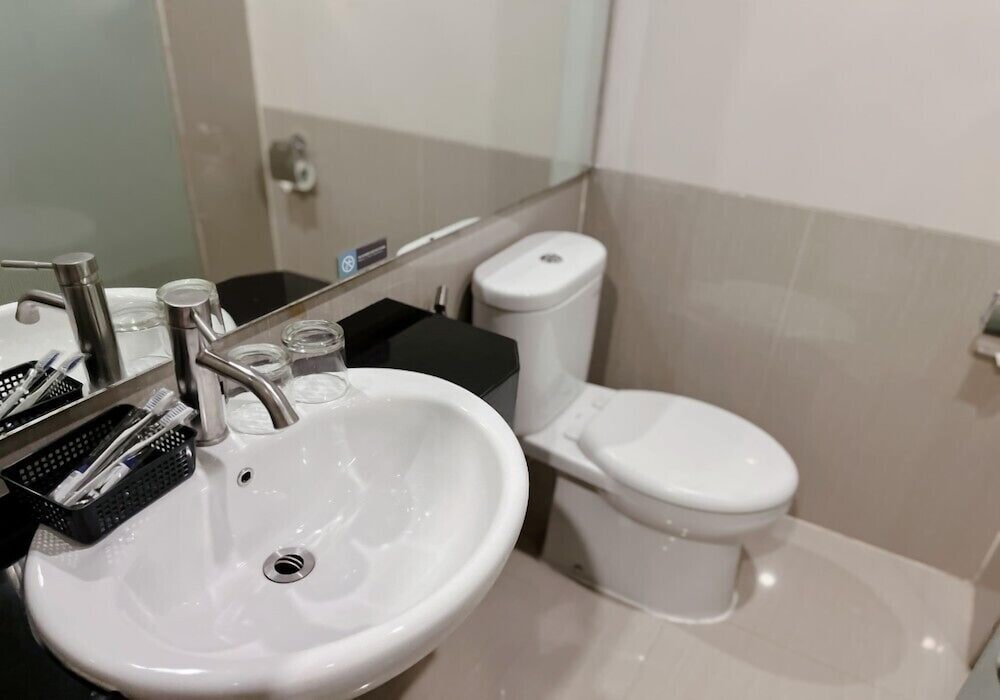 Verse Lite Hotel Gajah Mada 64/67