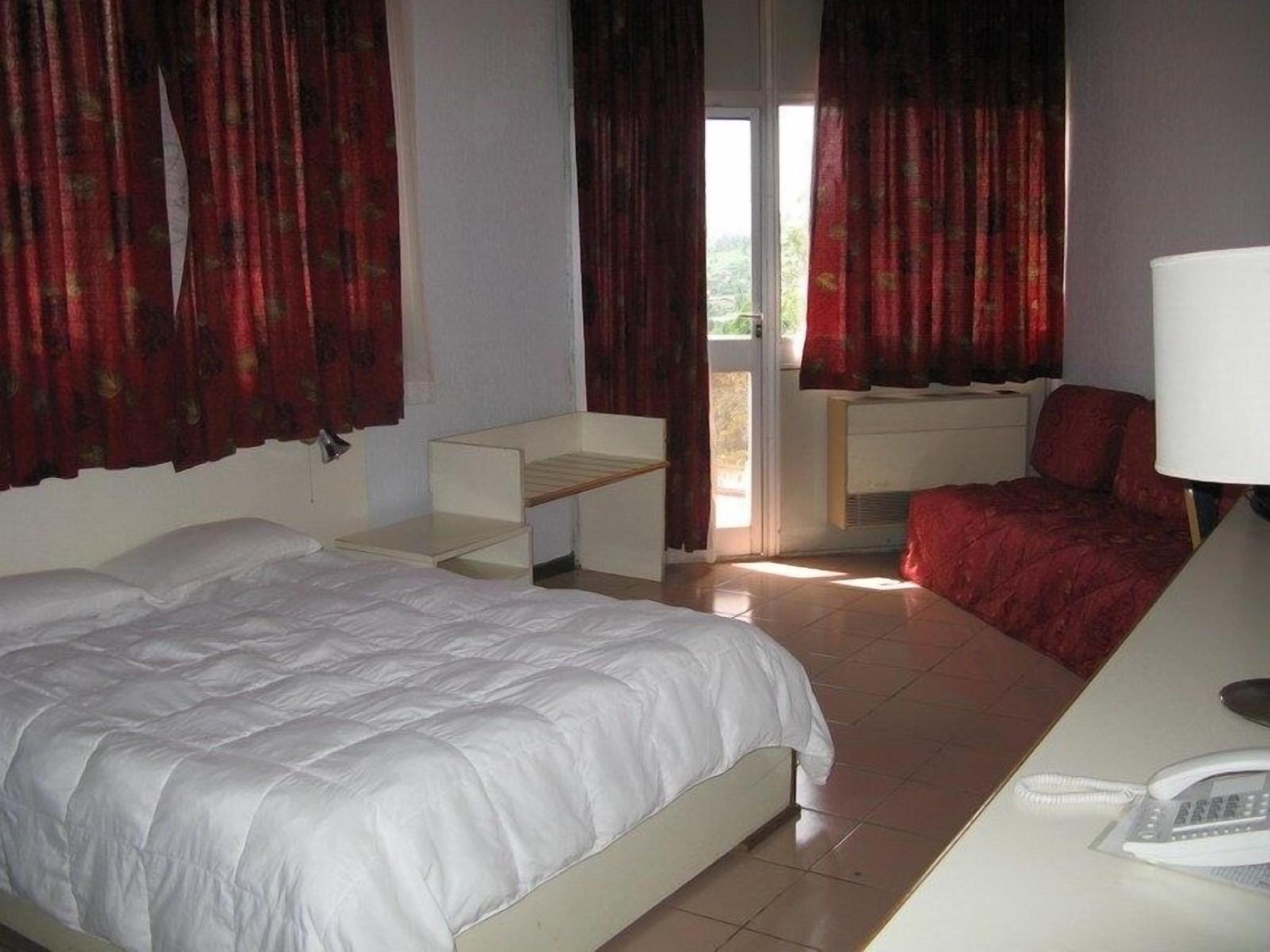 Ayaba Hotel 2/19