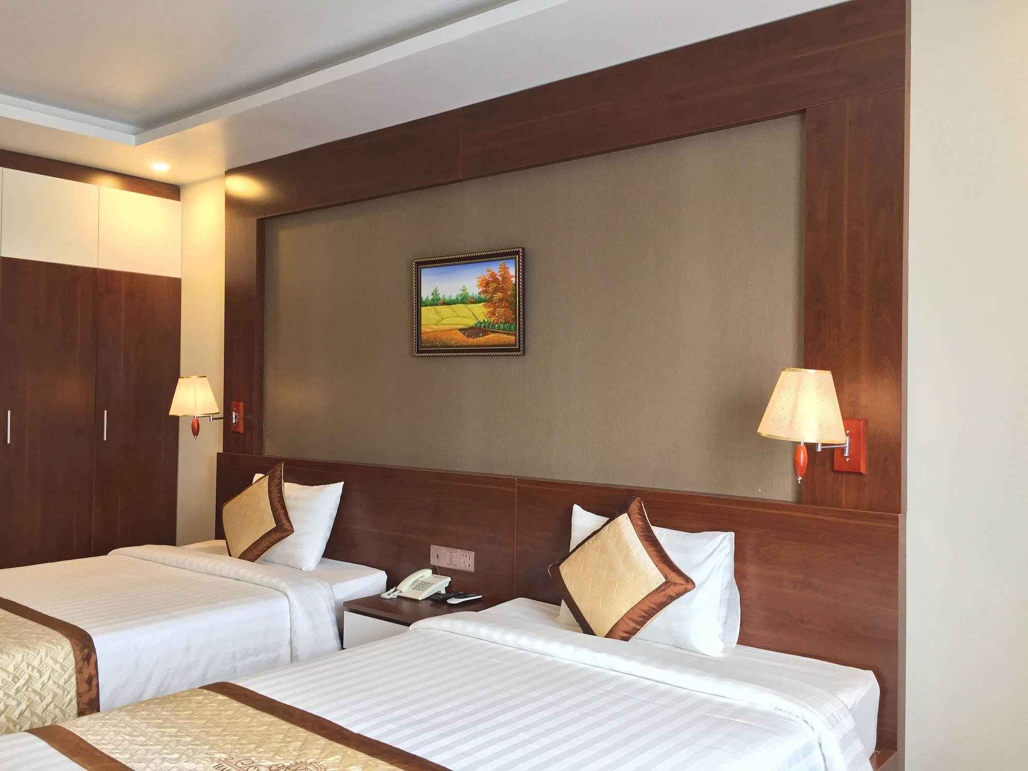 SUPERIOR, TWIN BEDS