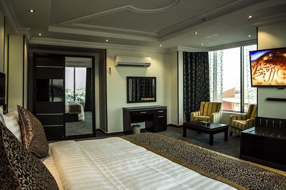 بلاتينيوم السبعين للأجنحة الفندقية(Platinum Seventy Serviced Apartments) 11/61